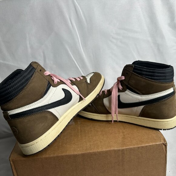 Travis Sc0tt X - Jordan 1 Retro High OG 'Mocha' Size 9.5 - Picture 8 of 16